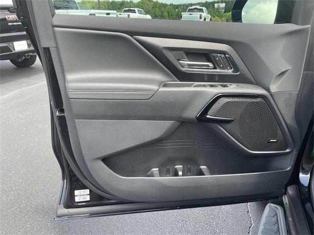 2025 Chevrolet Silverado EV LT photo 15