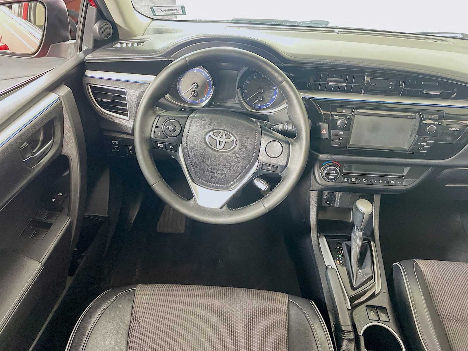 2015 Toyota Corolla Plus photo 19