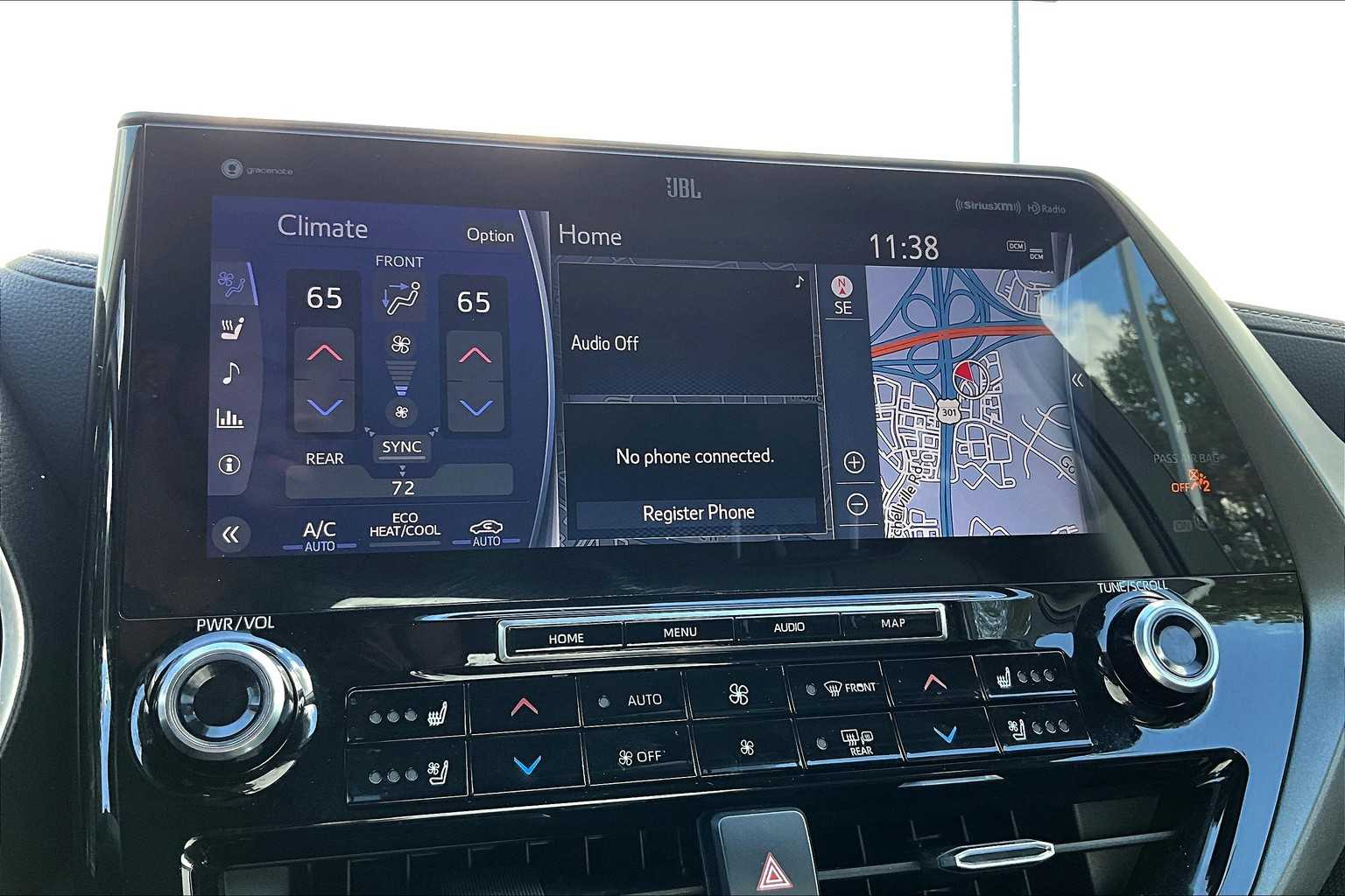 2021 Toyota Highlander Hybrid Limited photo 28