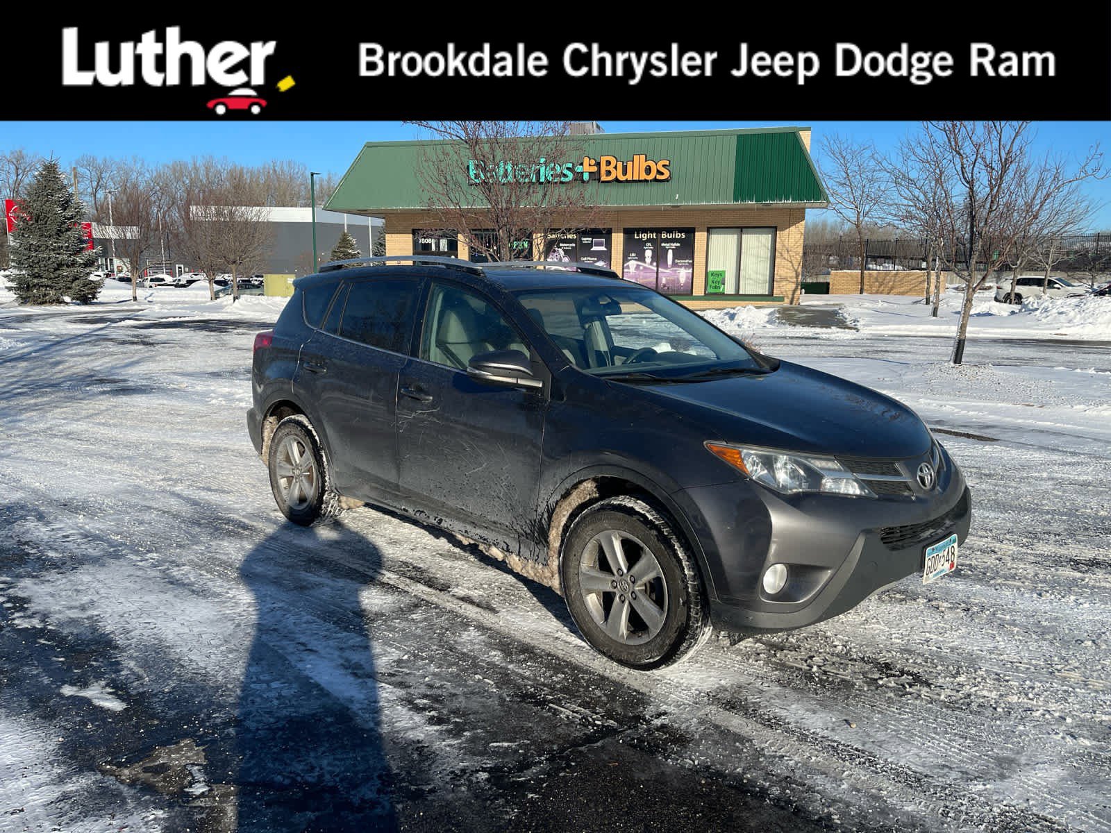 2015 Toyota RAV4 XLE's photo