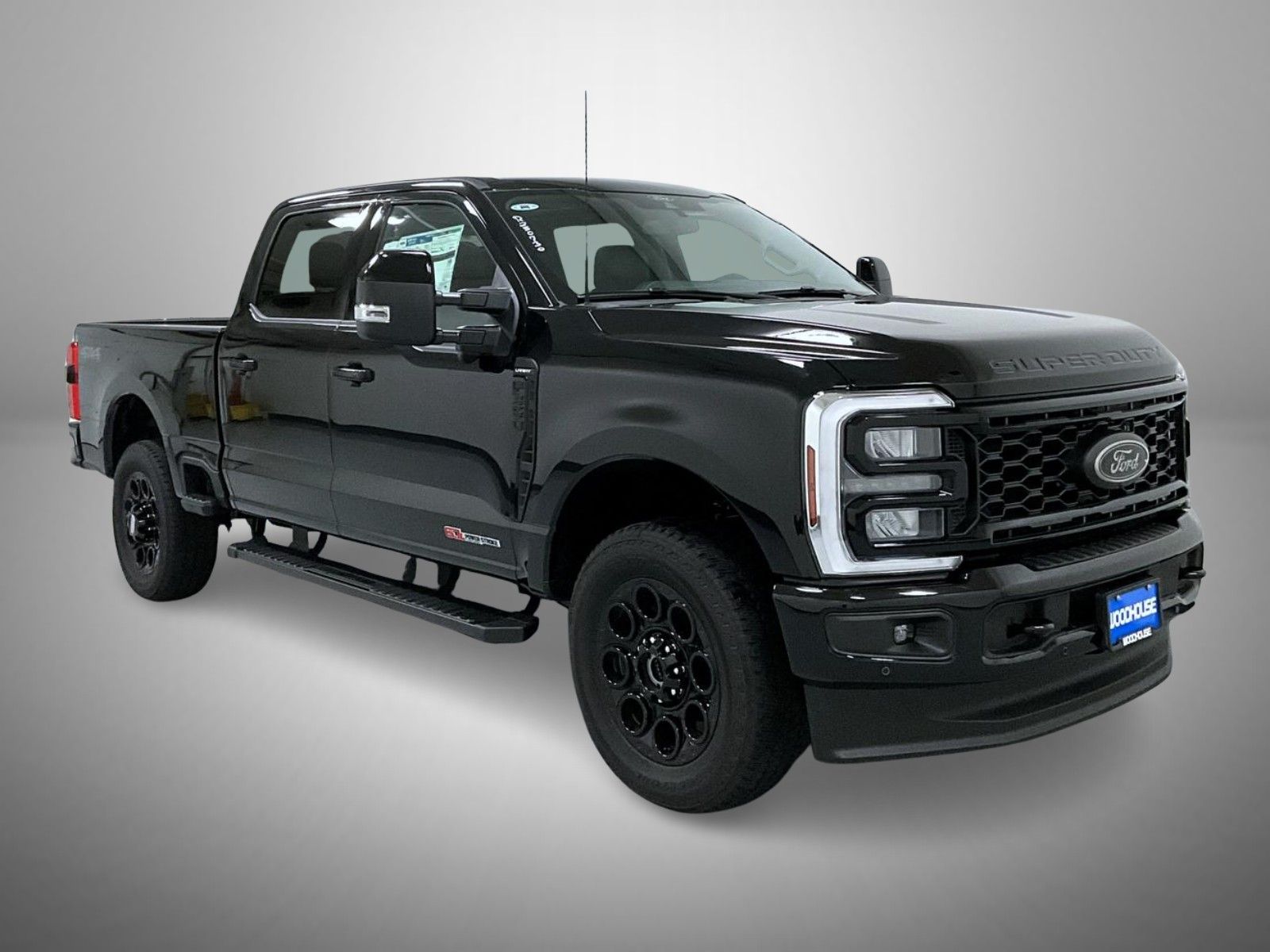 2025 Ford F-350 Lariat photo 3