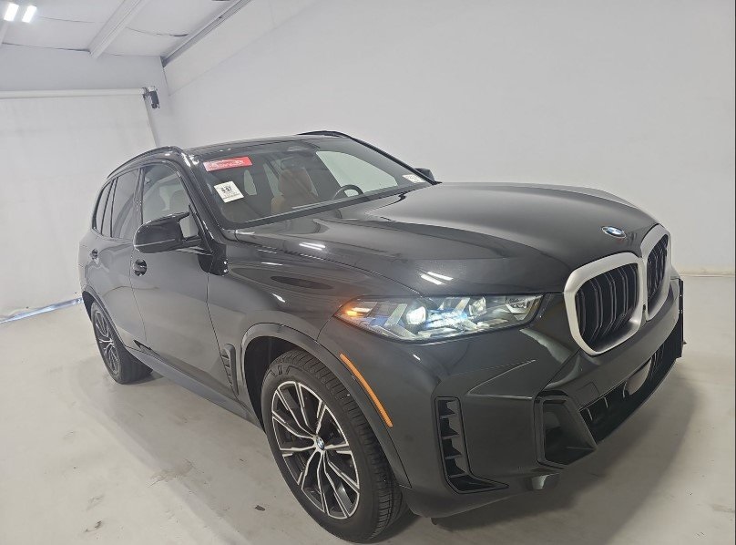 2025 Bmw X5 M60i photo 3