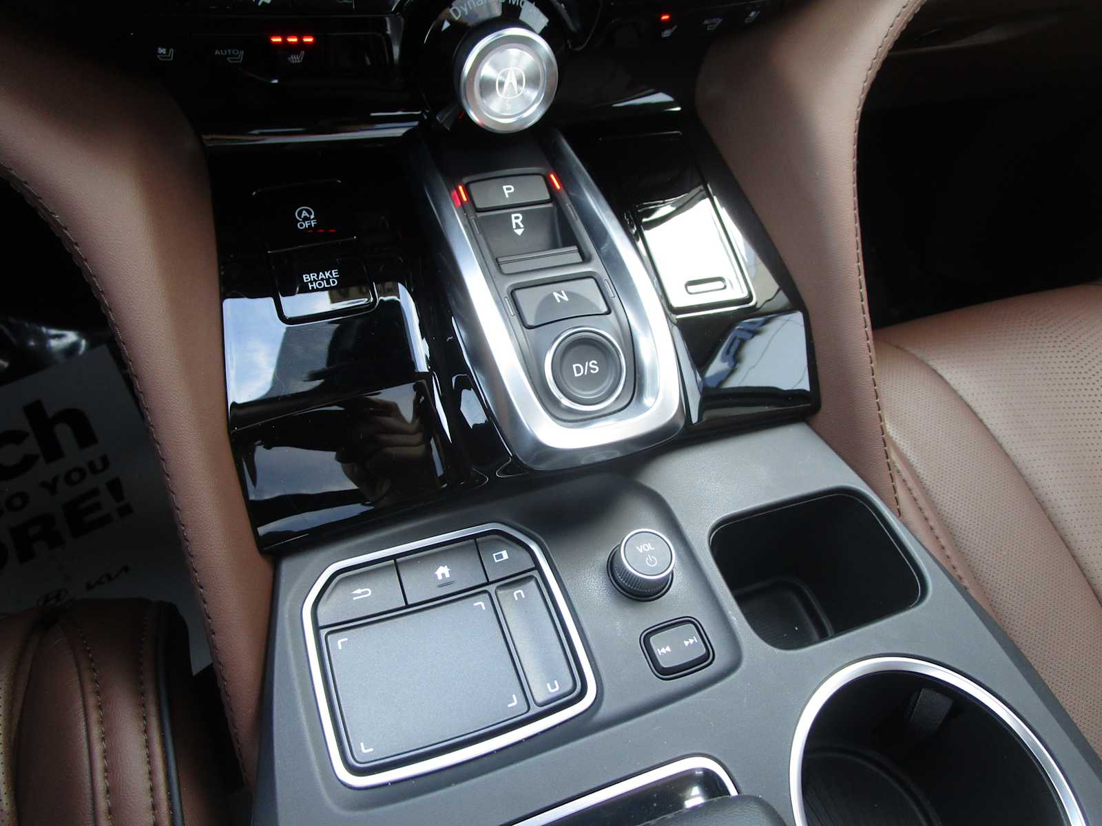 2024 Acura MDX SH-AWD Advance photo 21