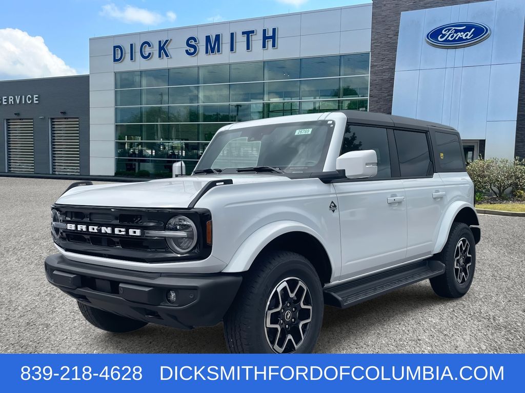 2025 Ford Bronco Outer Banks photo 3