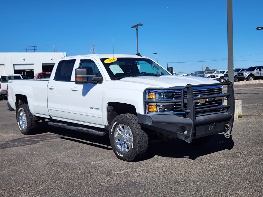 2016 Chevrolet Silverado 3500HD LT photo 6