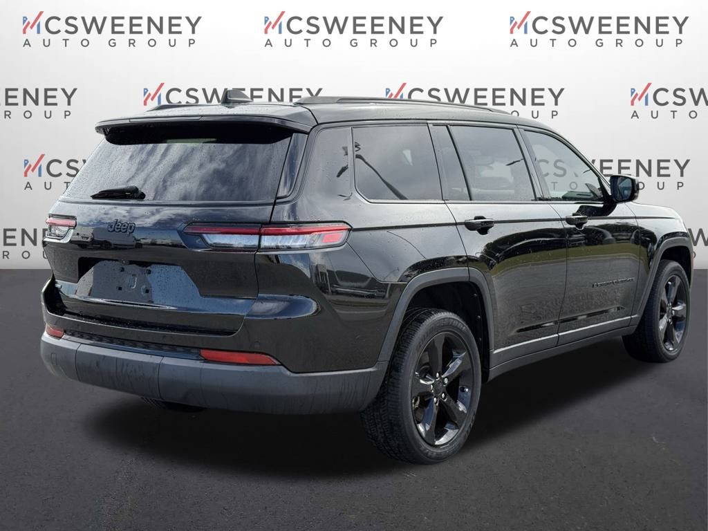 2021 Jeep Grand Cherokee Altitude photo 3