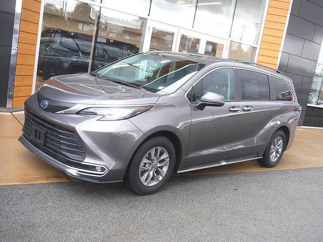2023 Toyota Sienna