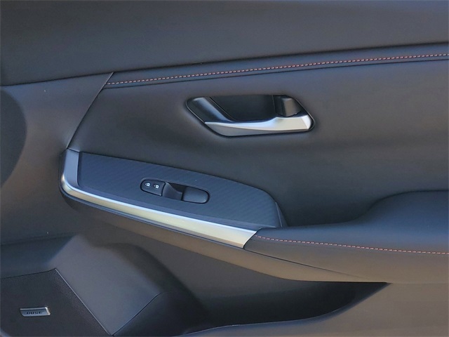 2025 Nissan Sentra SR photo 32