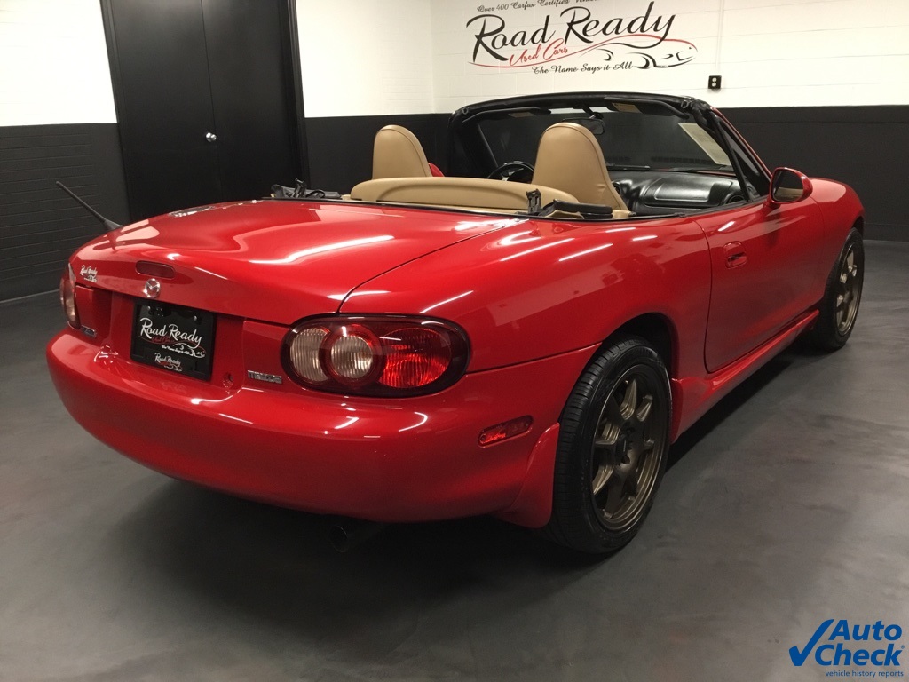 2002 Mazda MX-5 Miata Miata LS photo 10