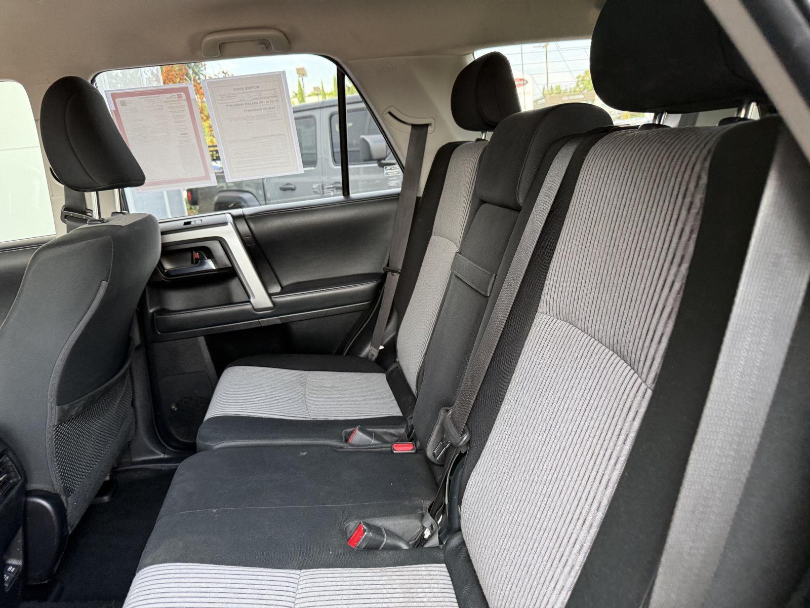 2021 Toyota 4Runner SR5 photo 16