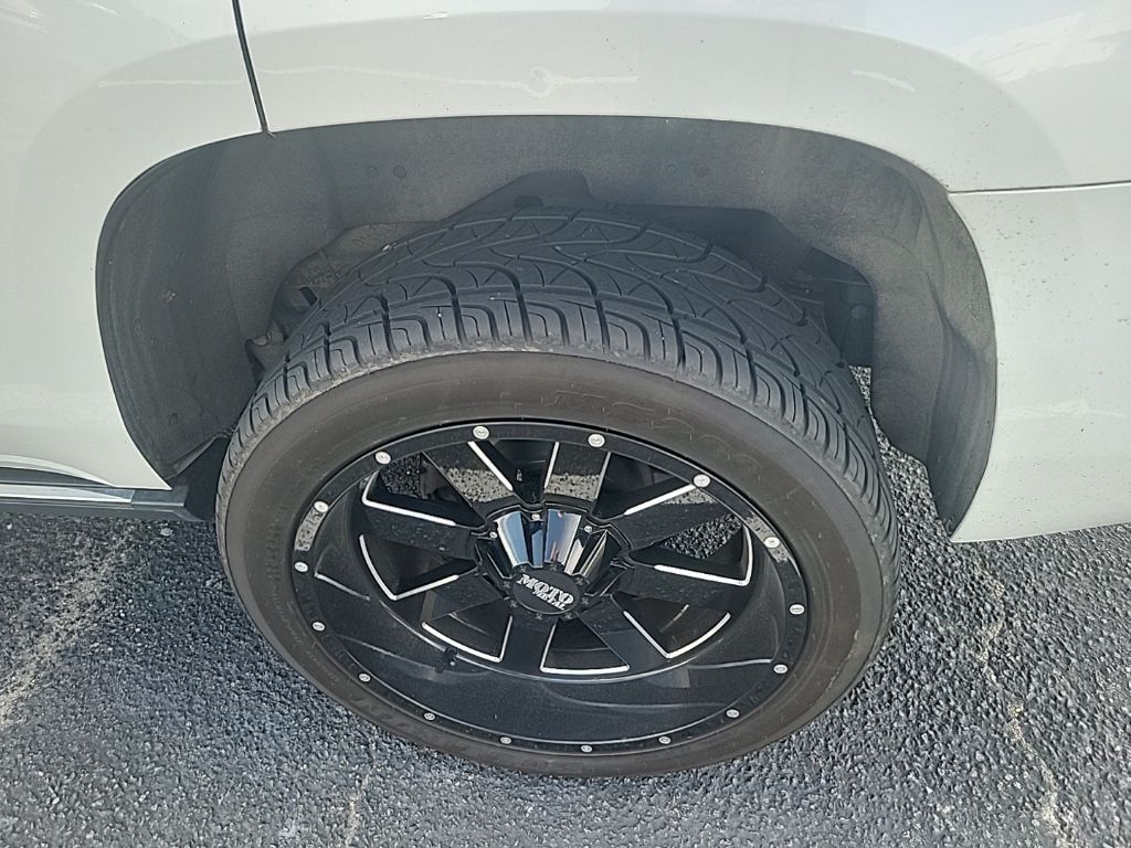2017 Chevrolet Tahoe Premier photo 12