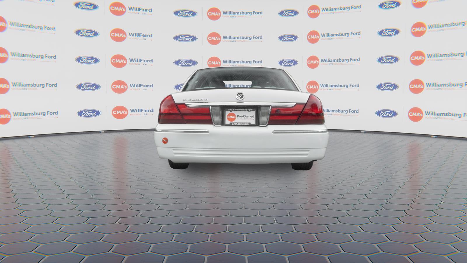 2005 Mercury Grand Marquis GS photo 4