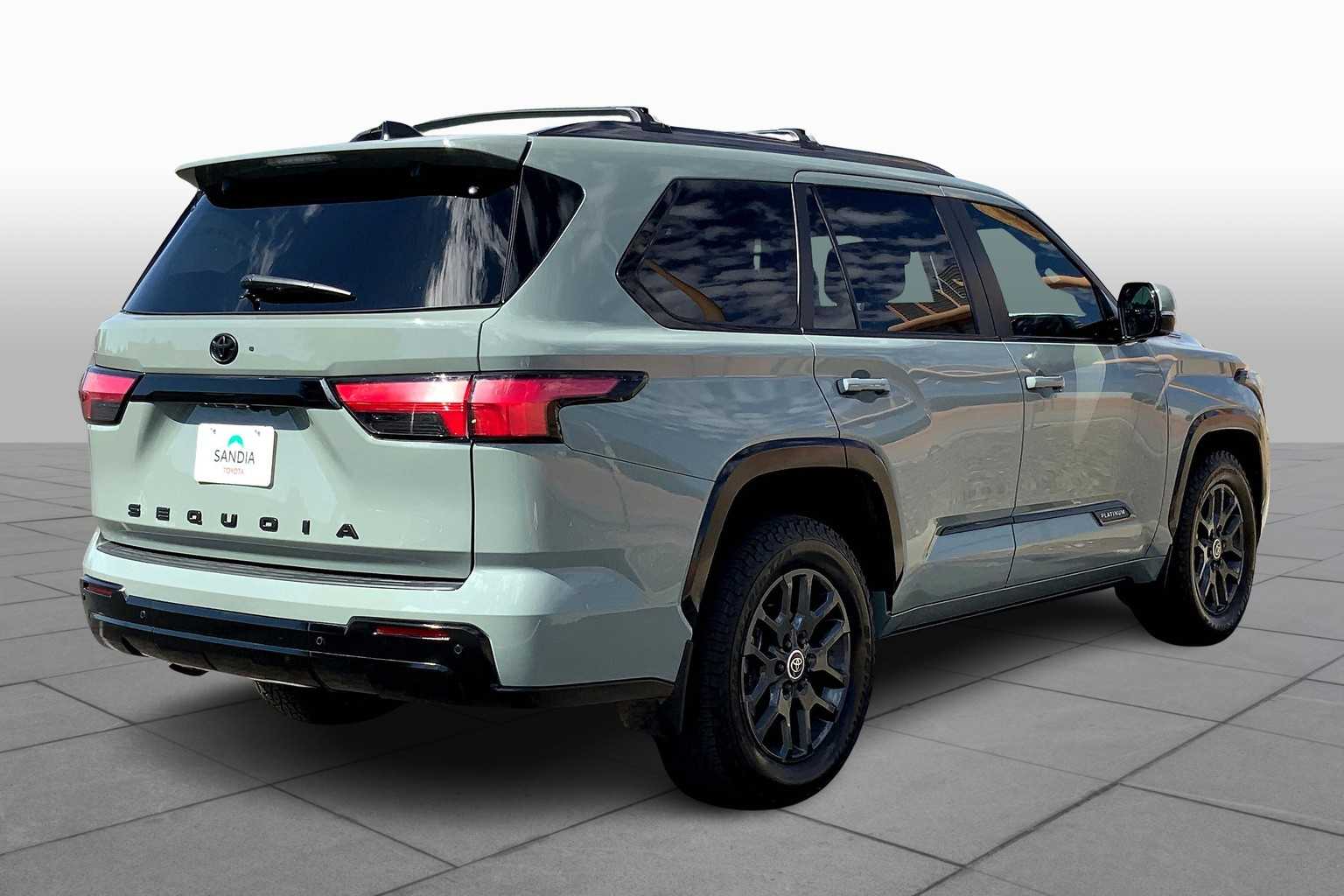 2024 Toyota Sequoia Platinum photo 11