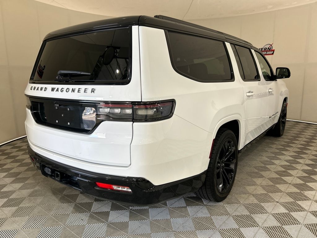 2024 Jeep Grand Wagoneer L II photo 13