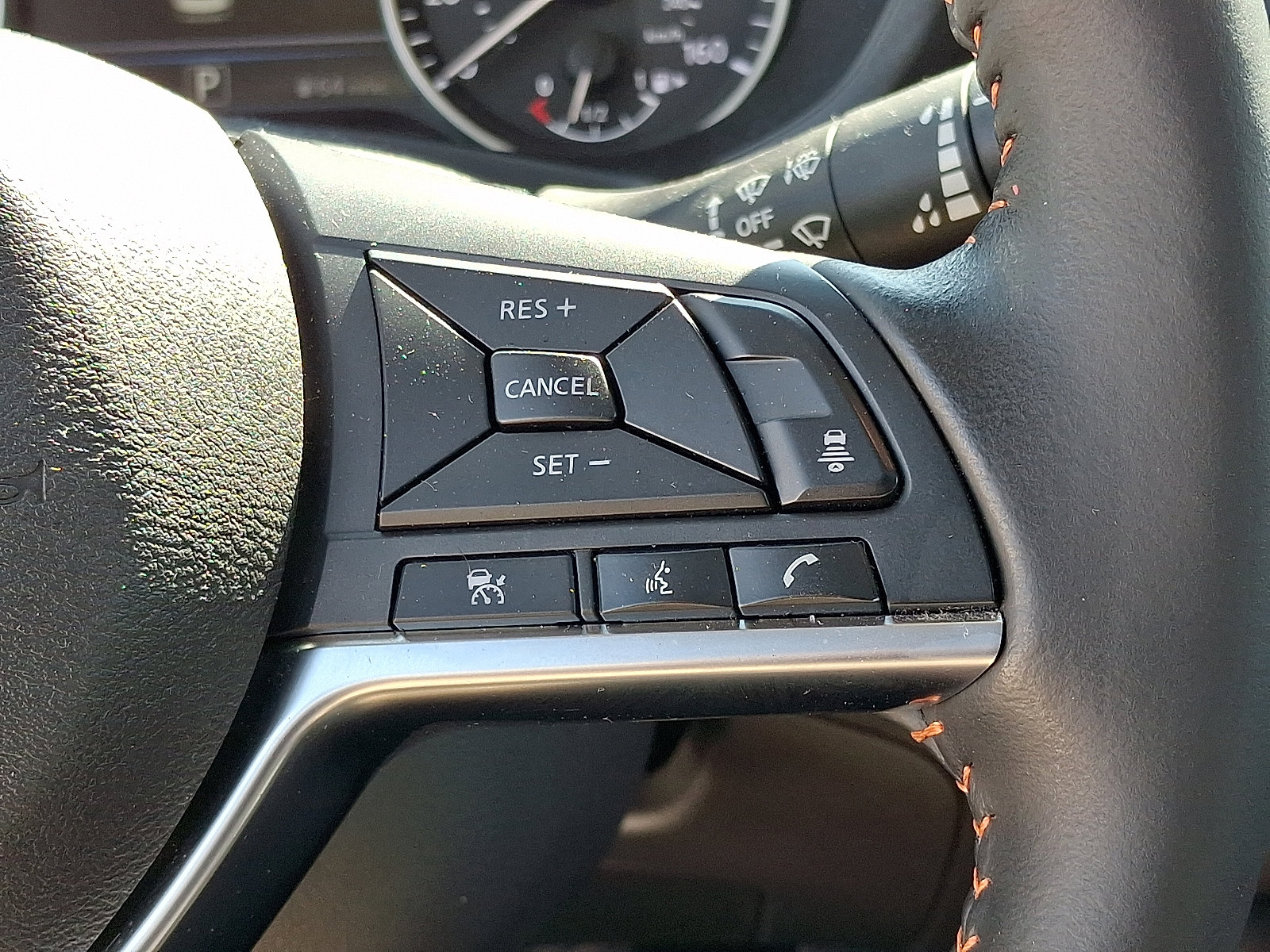 2023 Nissan Sentra SR photo 22
