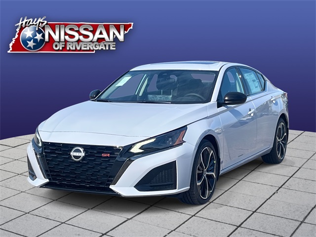 2025 Nissan Altima SR photo 3