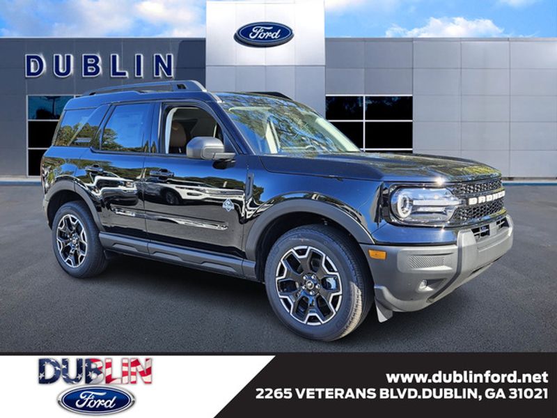 2025 Ford Bronco Sport Outer Banks's photo