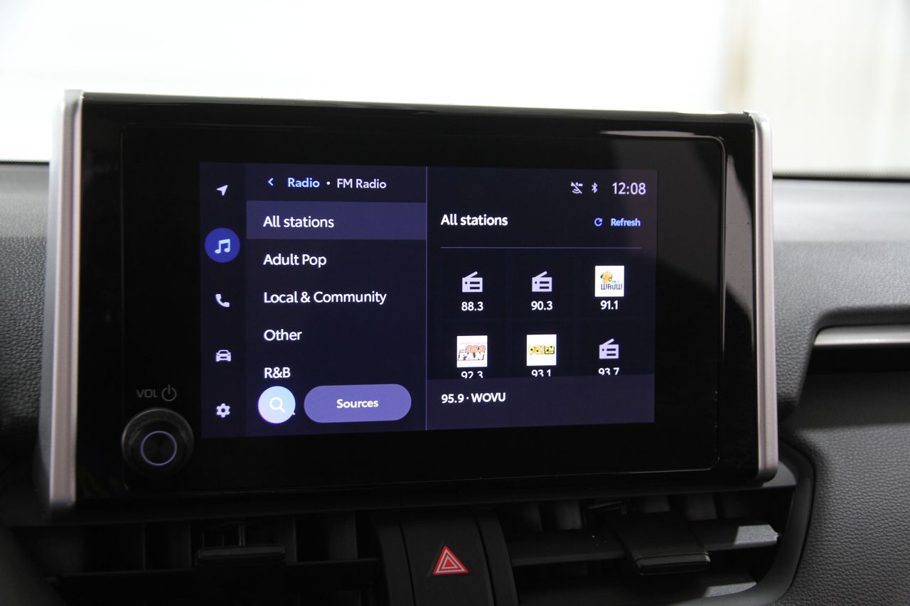 2024 Toyota RAV4 Hybrid SE photo 10