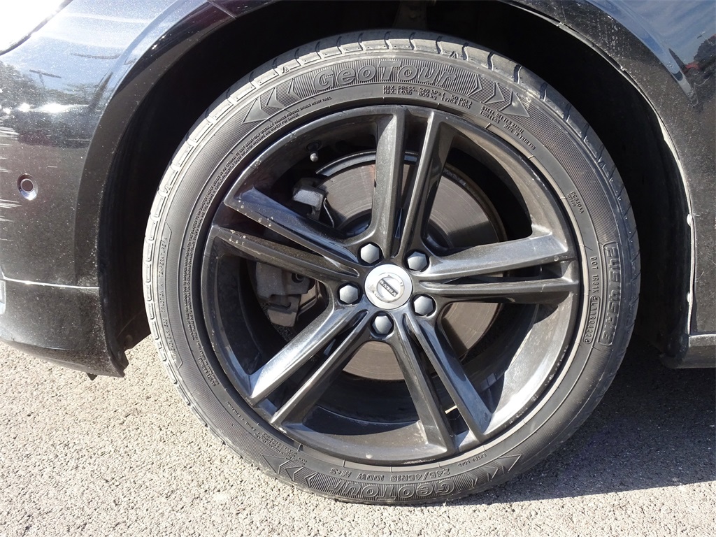 2018 Volvo S90 T5 Momentum photo 5
