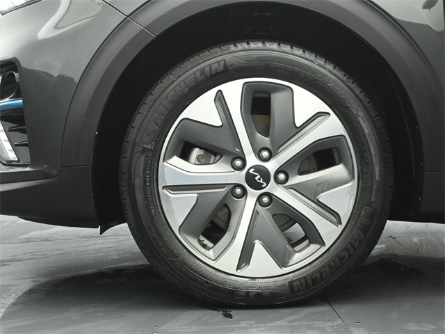 2022 KIA NIRO - Image 35