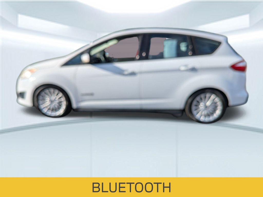 2016 Ford C-Max Hybrid SE photo 2