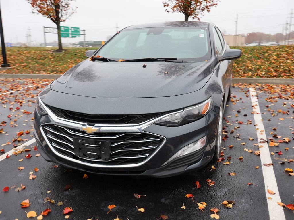 2020 Chevrolet Malibu 1LT photo 2