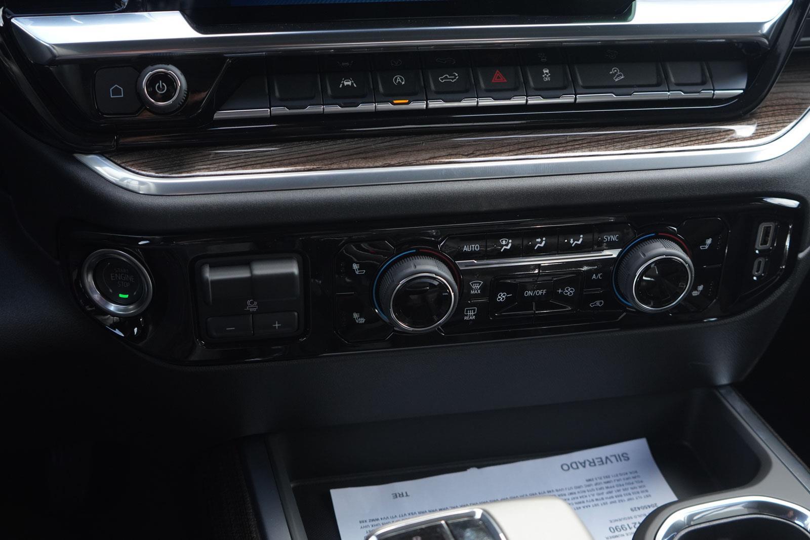 2025 Chevrolet Silverado 1500 LT photo 22
