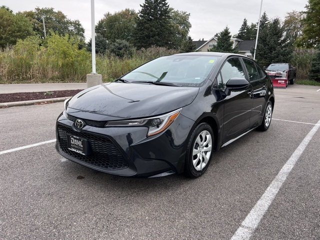 2022 Toyota Corolla LE photo 2