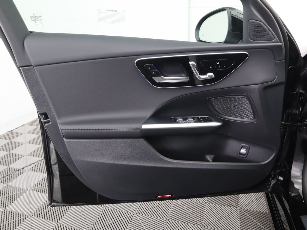 2025 Mercedes Benz C 300 photo 23