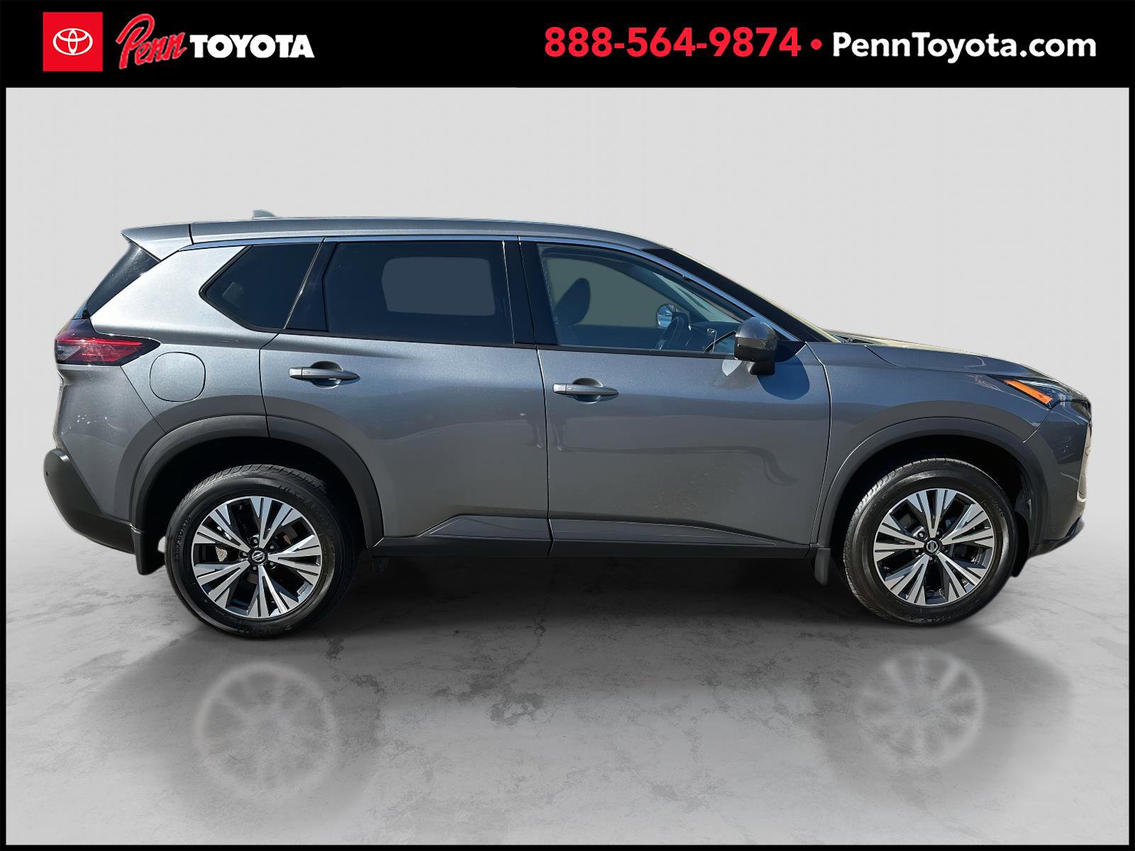 2021 Nissan Rogue SV photo 2