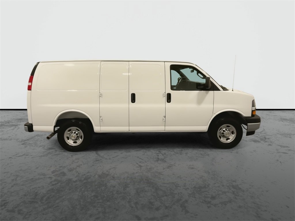 2025 Chevrolet Express Cargo 2500 photo 6