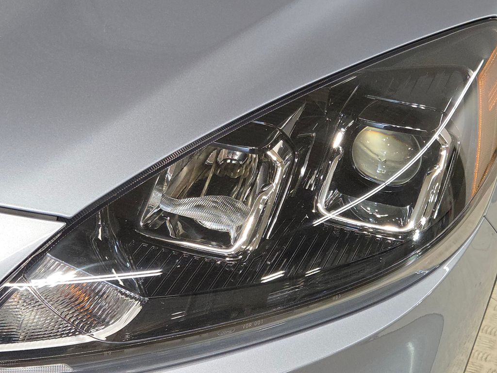 2022 Ford Escape Plug-In Hybrid SEL photo 12