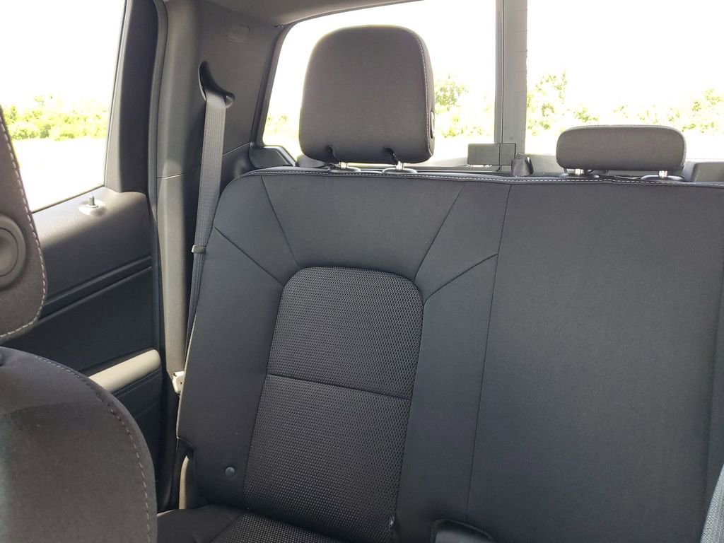 2025 Chevrolet Colorado Work Truck LT photo 11