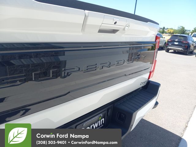2025 Ford F-350 Platinum photo 30