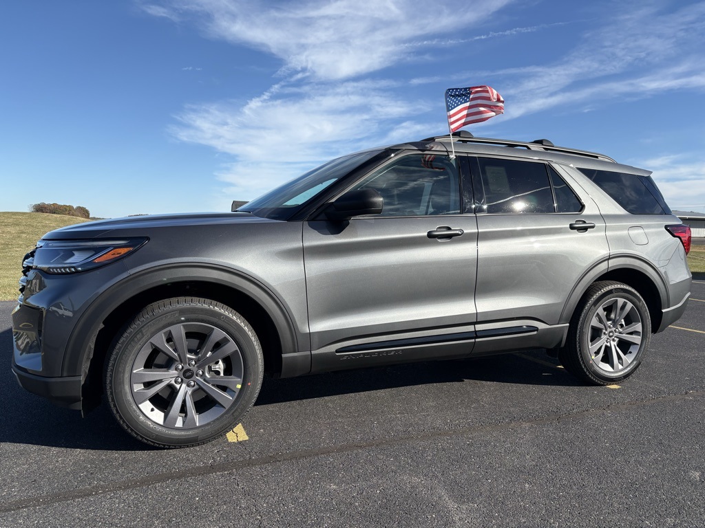 2026 Ford Explorer Active's photo