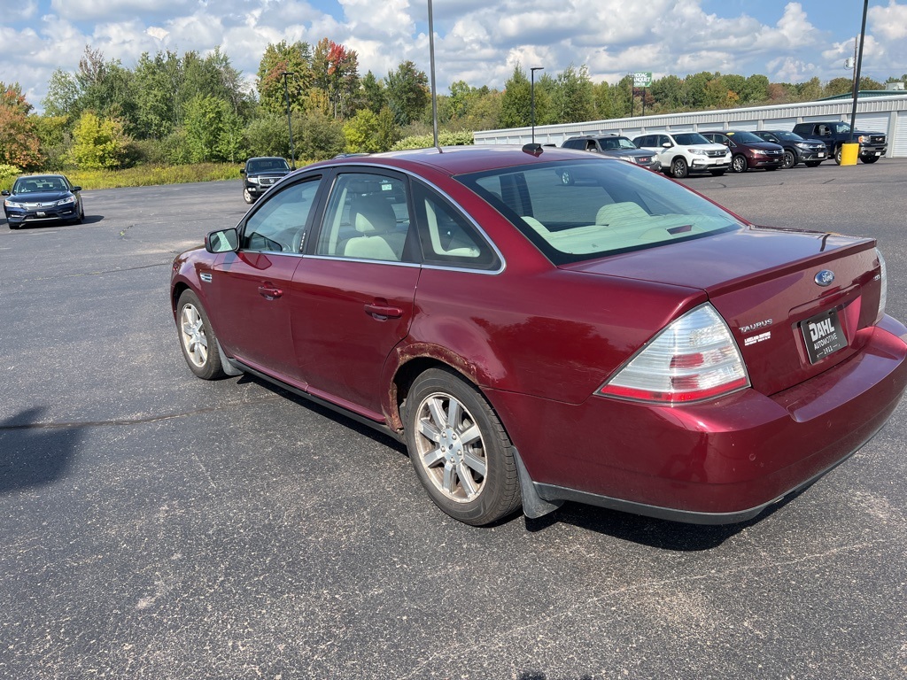 2008 Ford Taurus SEL photo 10