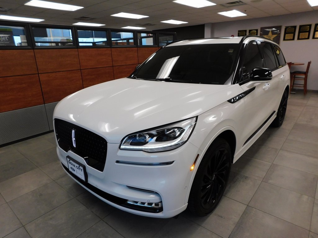 2024 Lincoln Aviator Reserve's photo