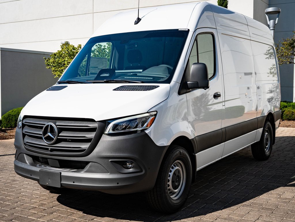 2026 Mercedes-Benz Sprinter Cargo Van Base's photo