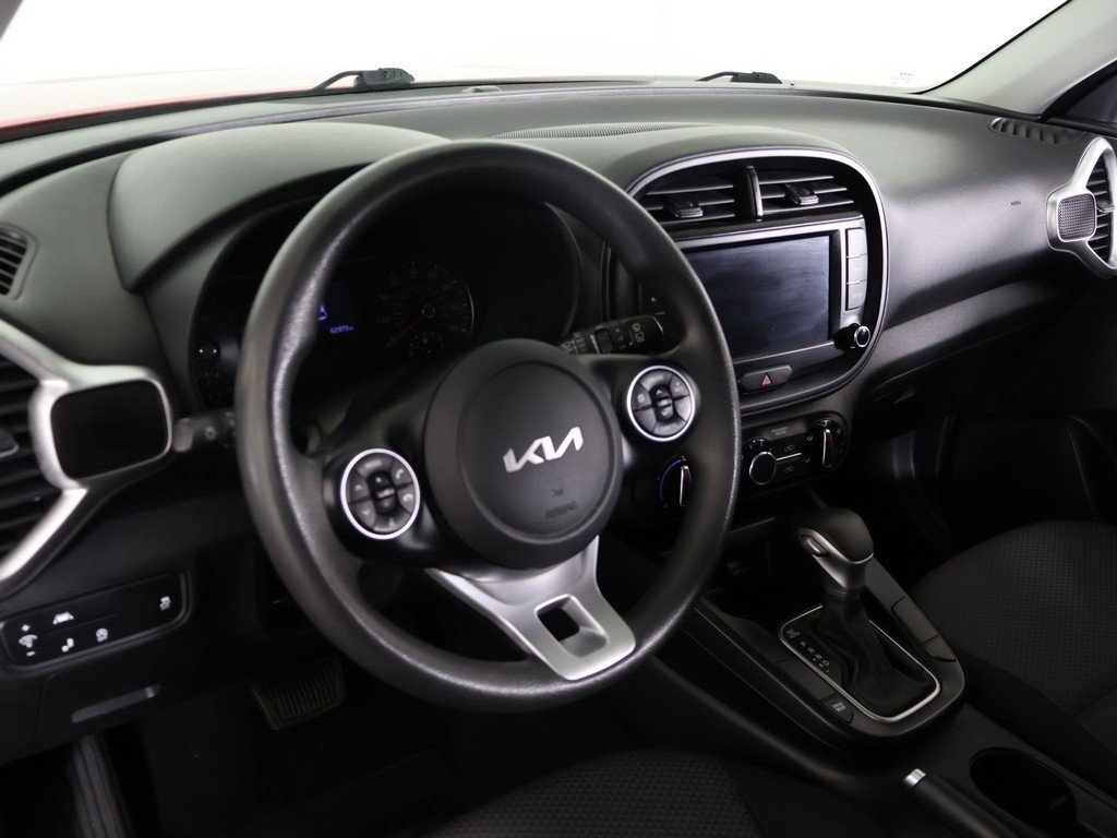 2022 Kia Soul LX photo 19