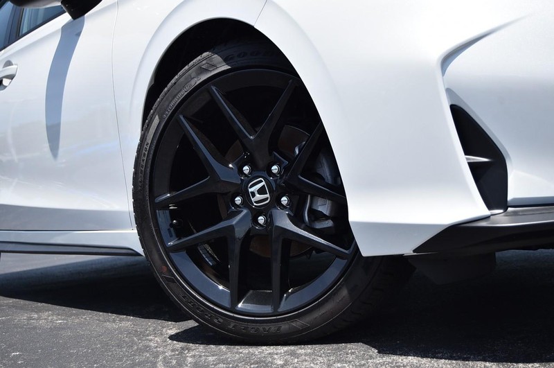 2025 Honda Civic Hatchback Sport photo 3