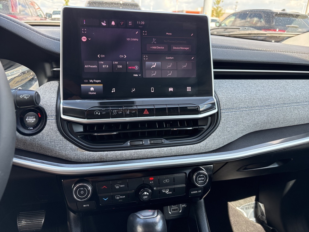 2022 Jeep Compass Latitude photo 14