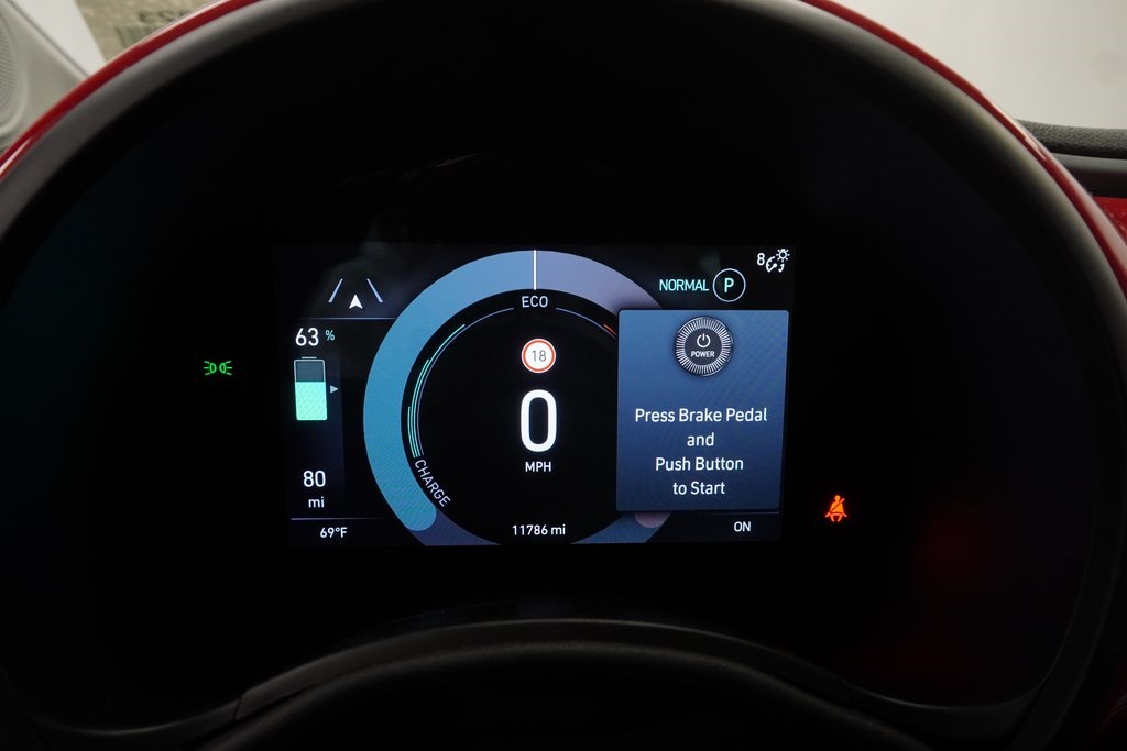 2024 Fiat 500e Red photo 19