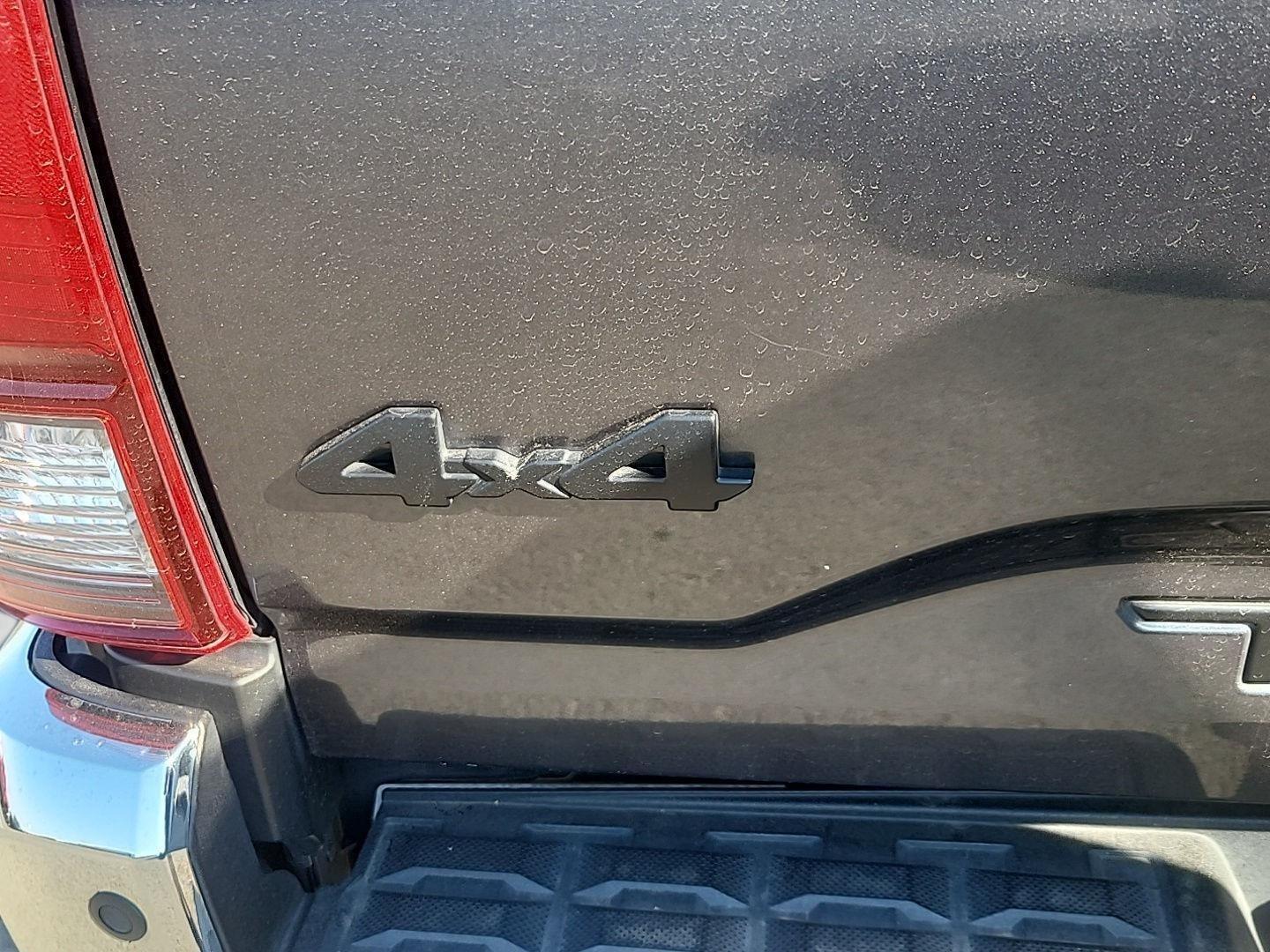 2023 Toyota Tacoma SR5 V6 photo 15