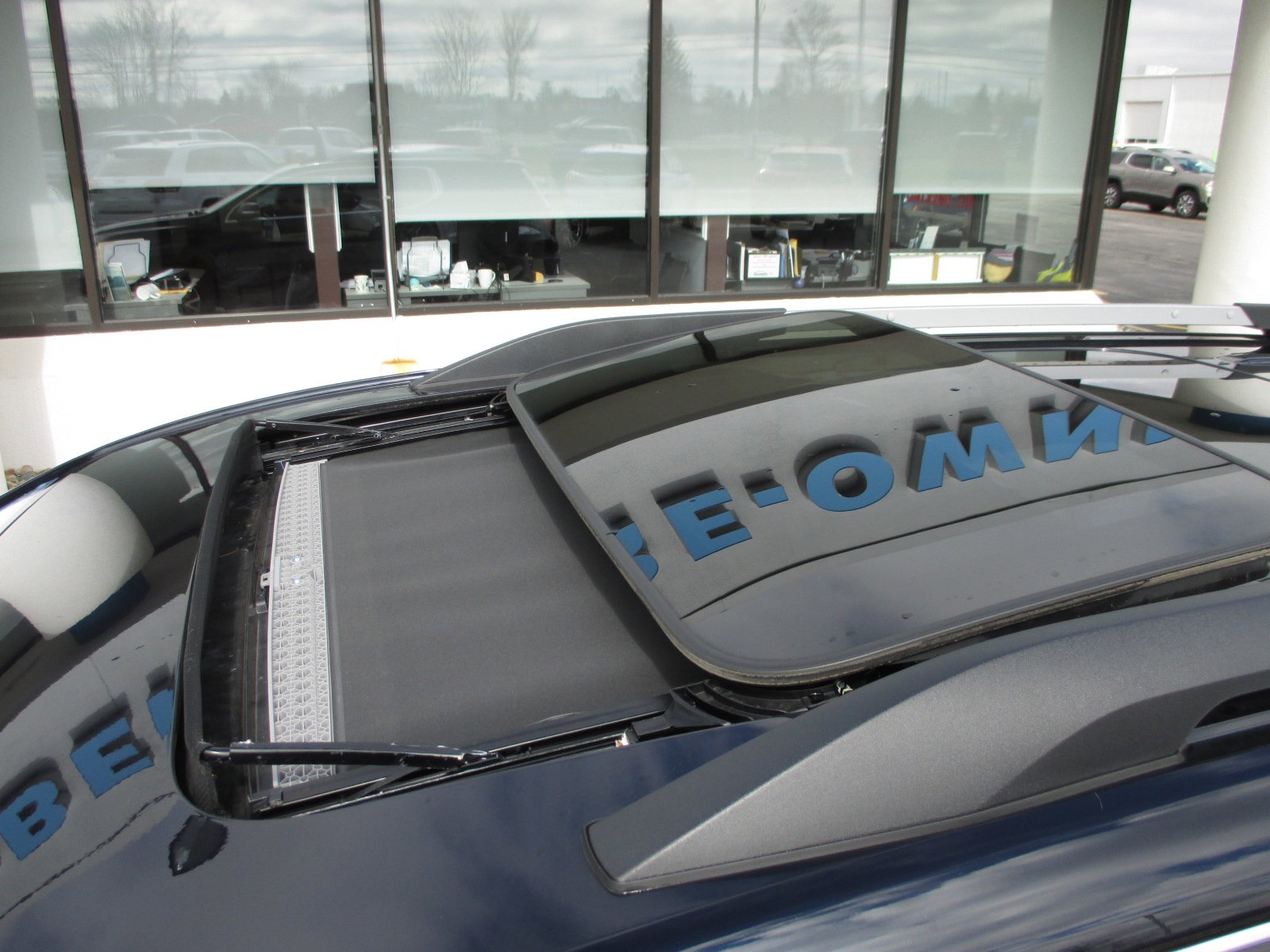 PreOwned 2021 GMC Acadia SLT SUV in Saginaw 17145795T Garber