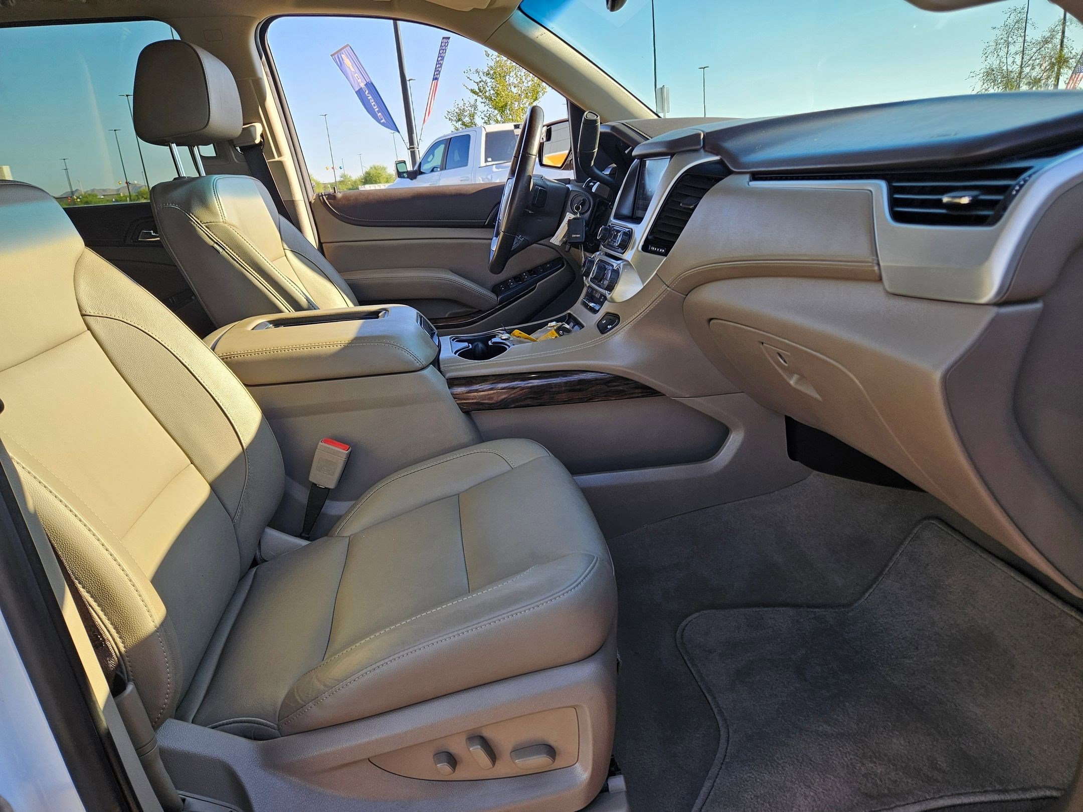 2019 Gmc Yukon SLT photo 17