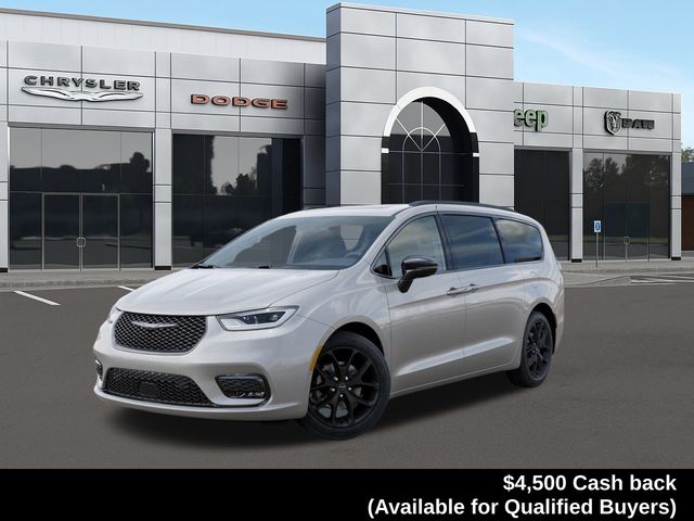 2026 Chrysler Pacifica Limited's photo