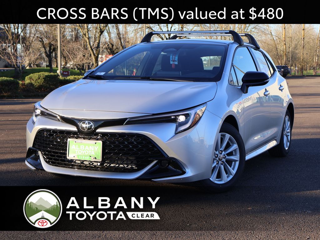 2026 Toyota Corolla Hatchback SE's photo