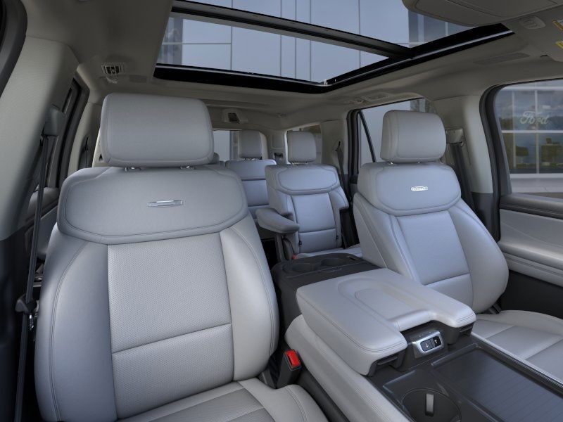 2025 Ford Expedition Platinum photo 9