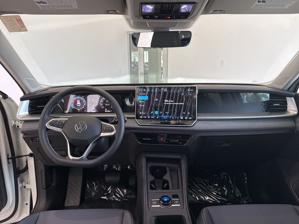 2025 Volkswagen Tiguan SE photo 12