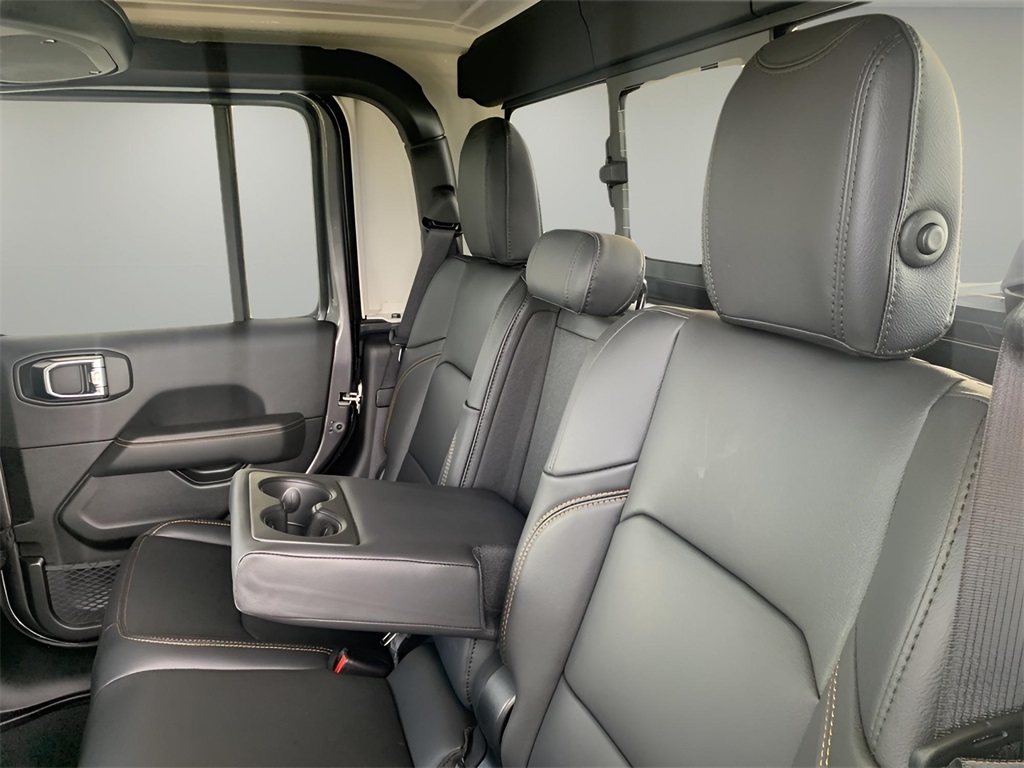 2025 Jeep Gladiator Sport photo 44